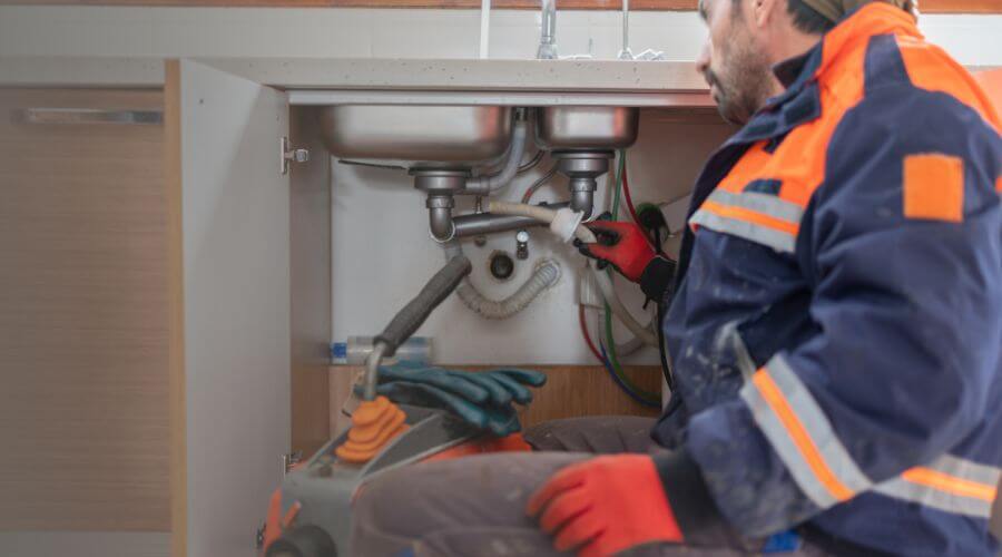 Leak Detection in Violet, LA